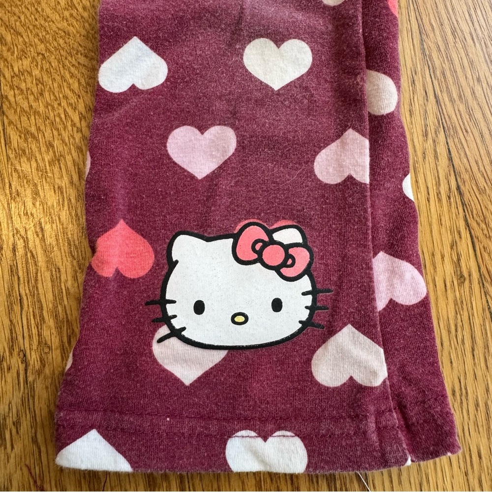 4/$20 Hello Kitty Heart Set for Kids - White and Pink Sz 3T in PLAY condition - Picture 2 of 7